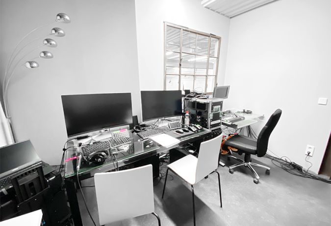 FOTODOM Studio 2XL Regieraum